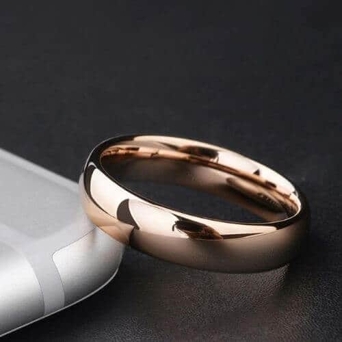 Anello in oro rosa per uomo, design in stile moderno tradizionale lucido