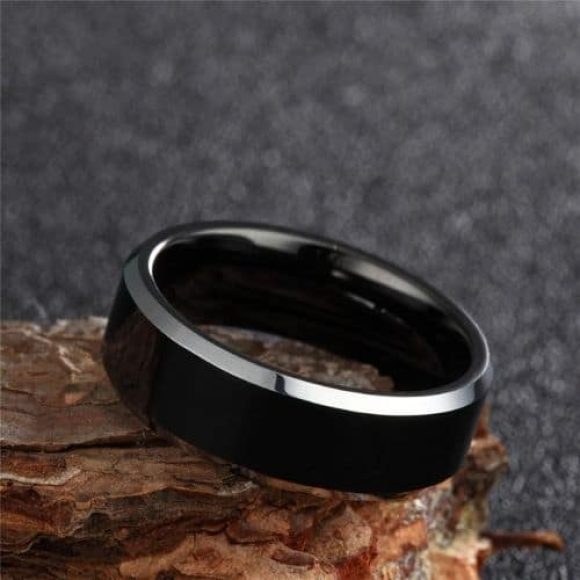 Anello in tungsteno nero e argento lucido per uomo